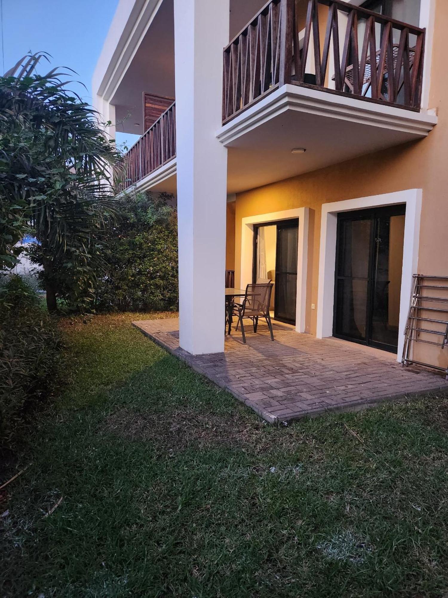 Apartamento Cozy 2Br Forestview Apt - Garden Serrekunda Exterior foto