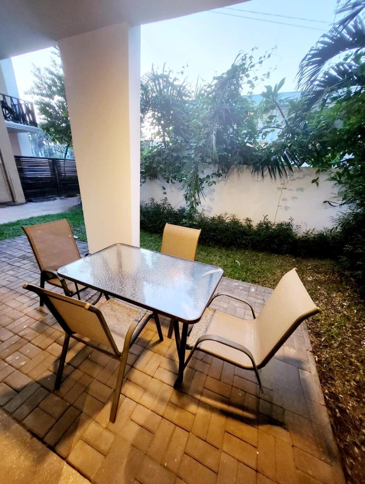 Apartamento Cozy 2Br Forestview Apt - Garden Serrekunda Exterior foto